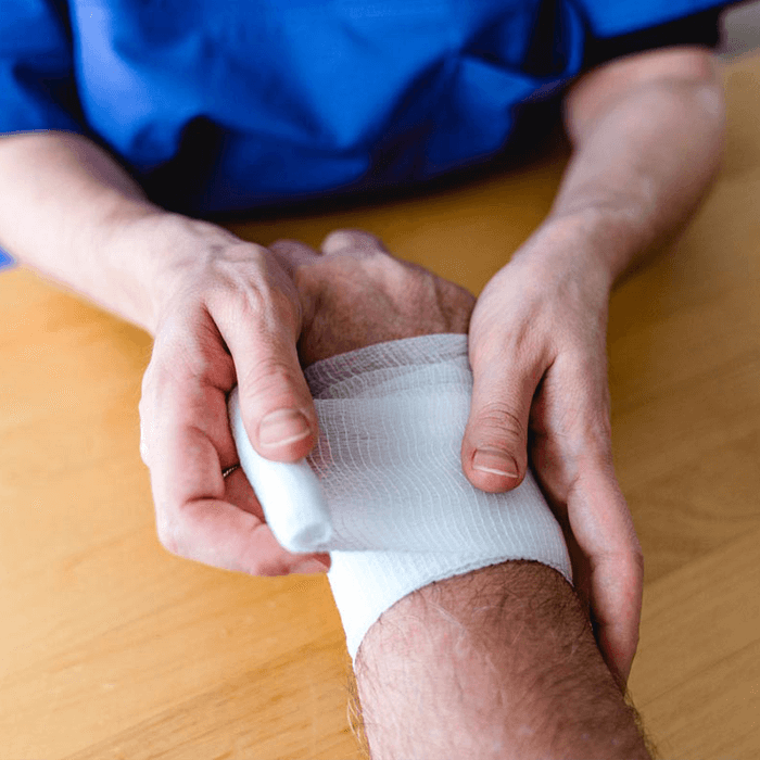 EVDE YARA BAKIMI VE PANSUMAN